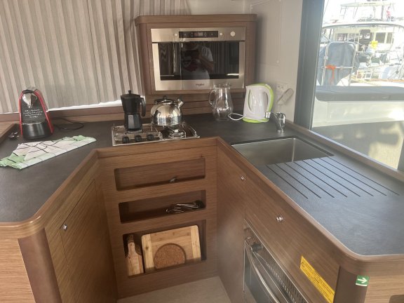 Image of Adventure yacht #11