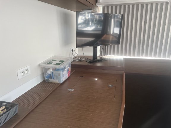 Image of Adventure yacht #12