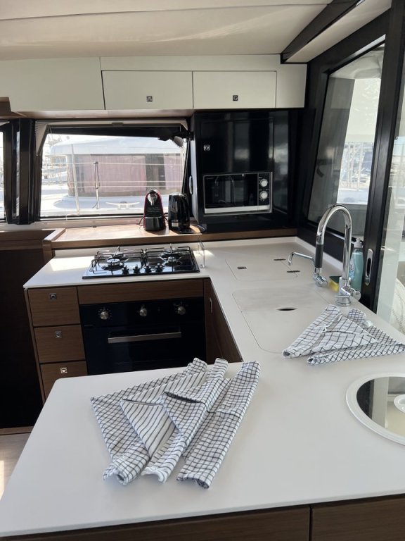 Image of Dream (cat) yacht #20