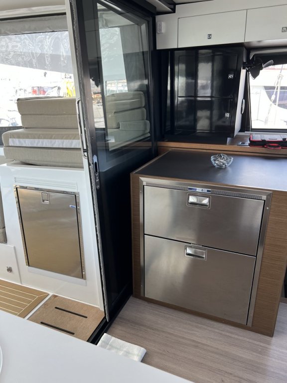 Image of Dream (cat) yacht #21