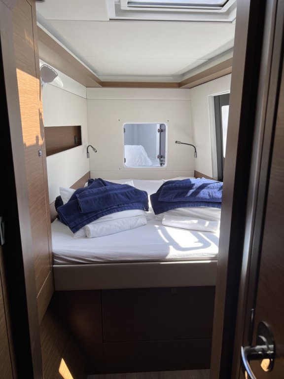 Image of Dream (cat) yacht #25