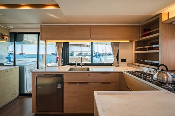 Image of Mary Grace II yacht #11