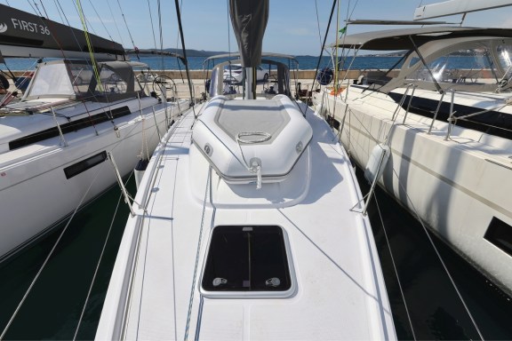 Image of September yacht #4