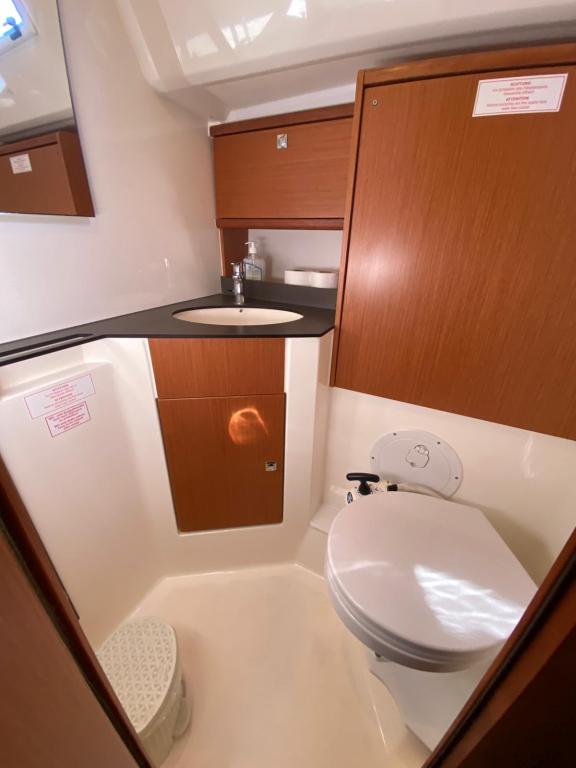 Image of Protein yacht #17