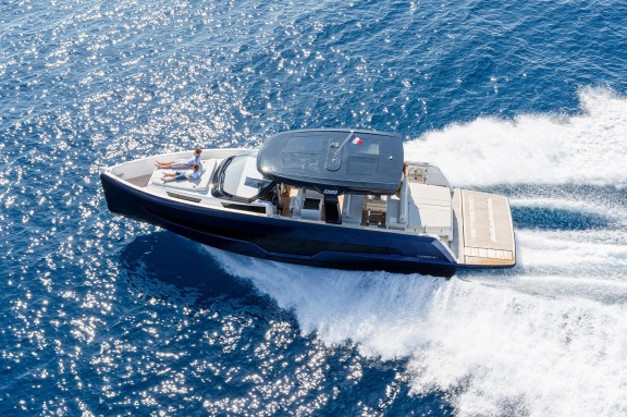 Image of Instant Crush yacht #12