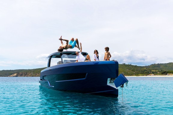 Image of Instant Crush yacht #14