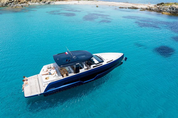 Image of Instant Crush yacht #16