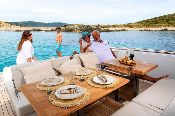 Image of Instant Crush yacht #19