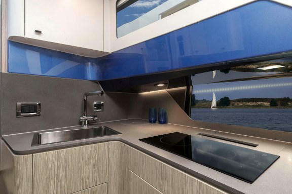 Image of Instant Crush yacht #29