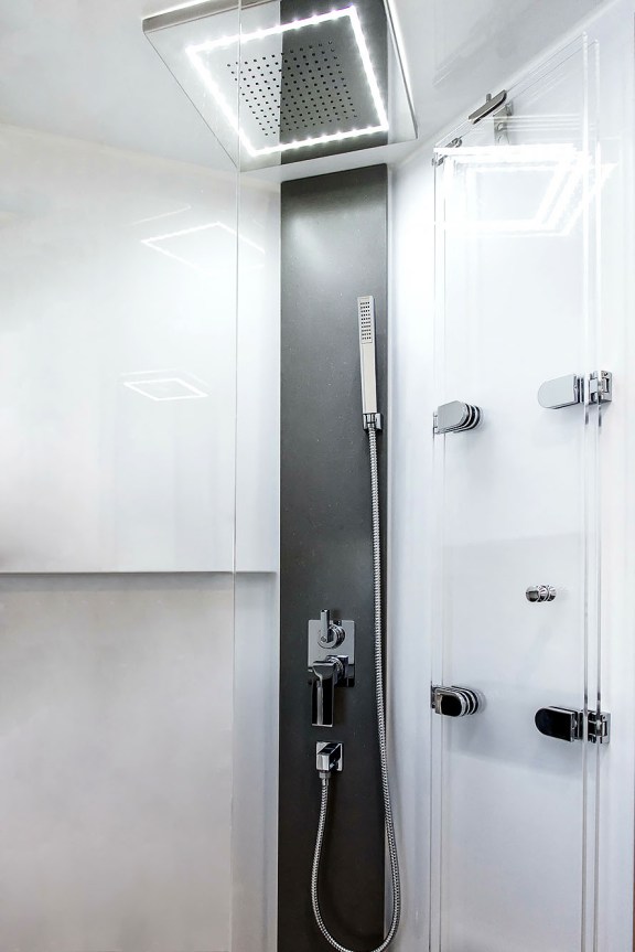 Image of Instant Crush yacht #31