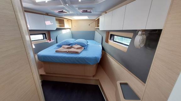 Image of Yin Yang yacht #10