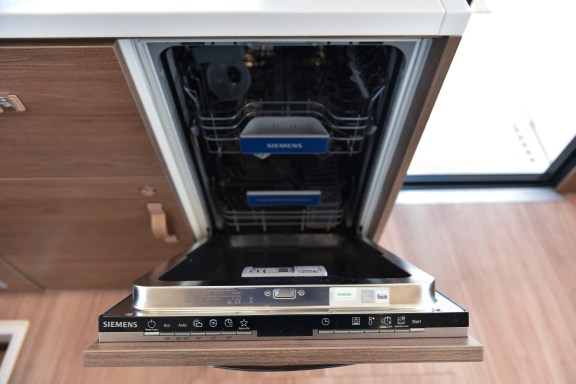 Image of Jako 2 yacht #13