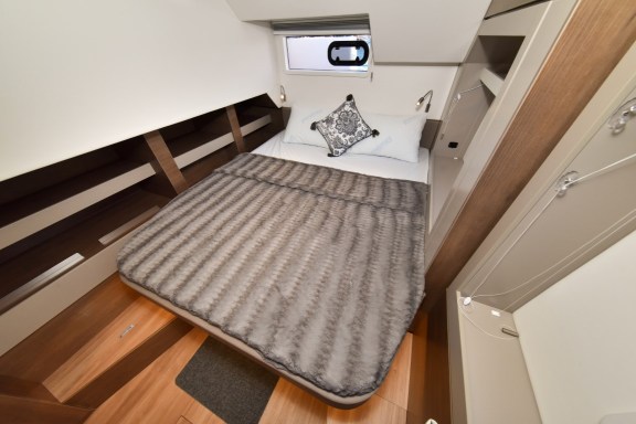 Image of Jako 2 yacht #24