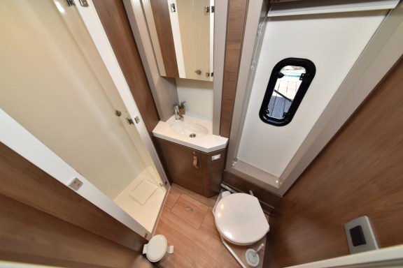 Image of Jako 2 yacht #28