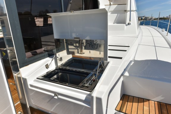 Image of Jako 2 yacht #32