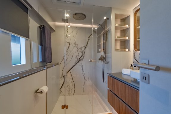 Image of E-Motion yacht #48