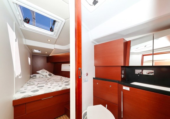 Image of I’m Alone yacht #22