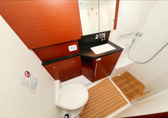 Image of I’m Alone yacht #25