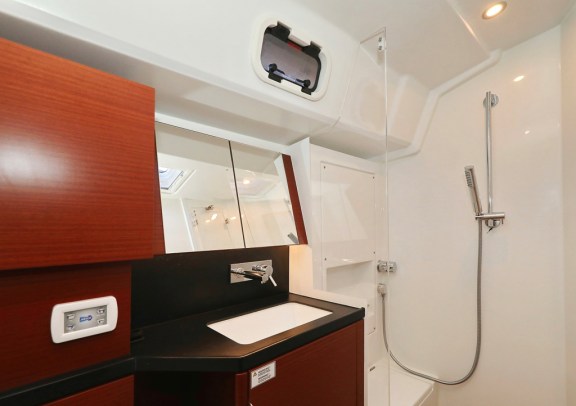 Image of I’m Alone yacht #24