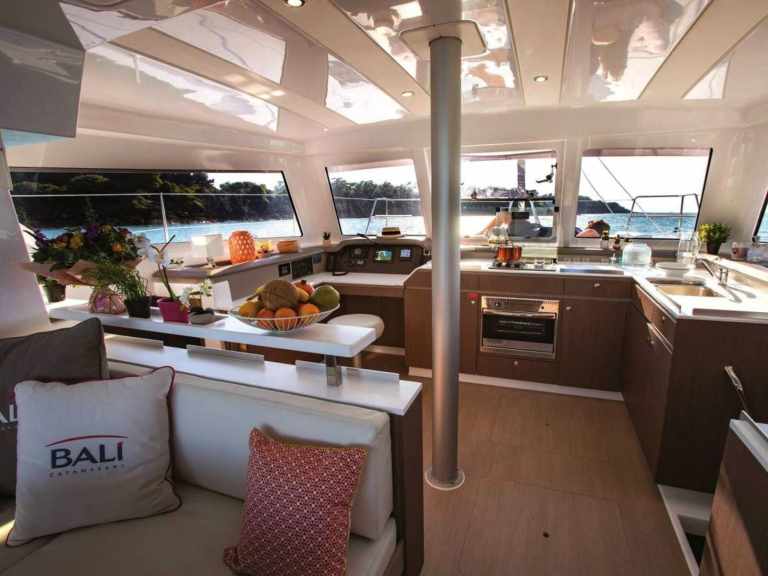 Image of Orca yacht #3