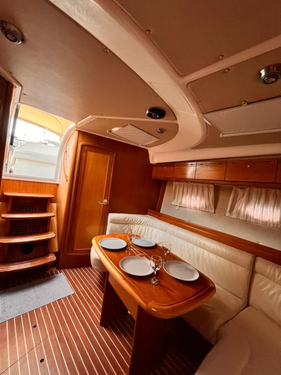 Image of Amigo yacht #8