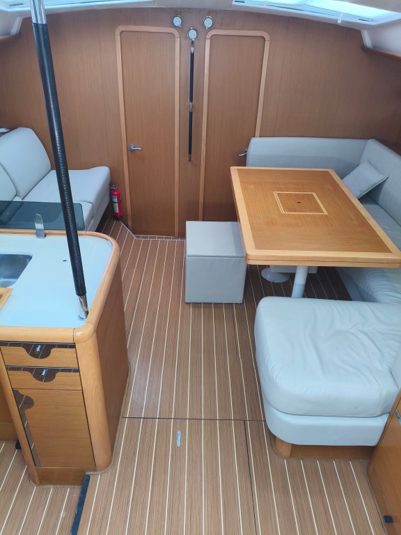 Image of Keep Calm yacht #6