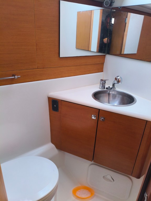 Image of Keep Calm yacht #9