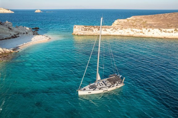 Image of Ghost yacht #3