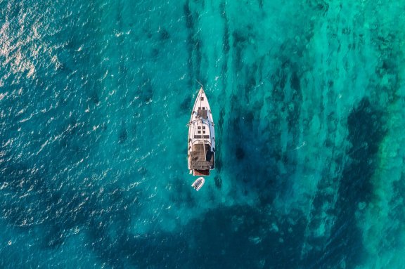 Image of Ghost yacht #8