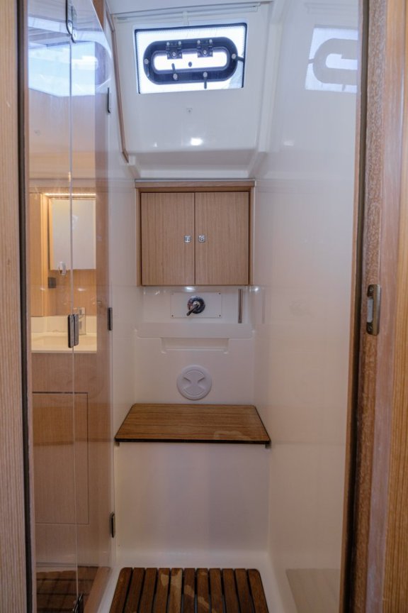 Image of Ghost yacht #29