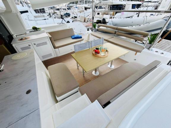 Image of No Limit II yacht #6
