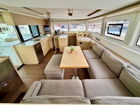 Image of No Limit II yacht #12