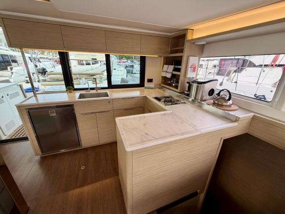 Image of No Limit II yacht #13