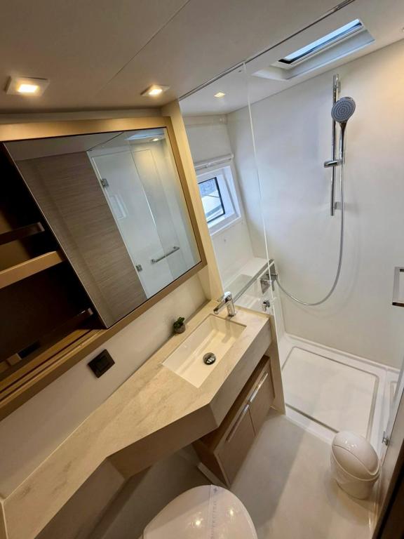 Image of No Limit II yacht #19