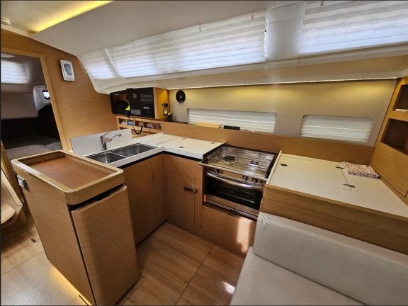 Image of Ohana yacht #6