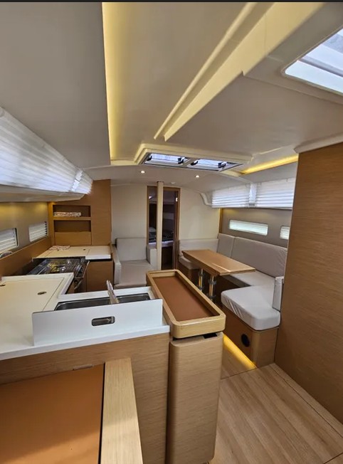 Image of Ohana yacht #8