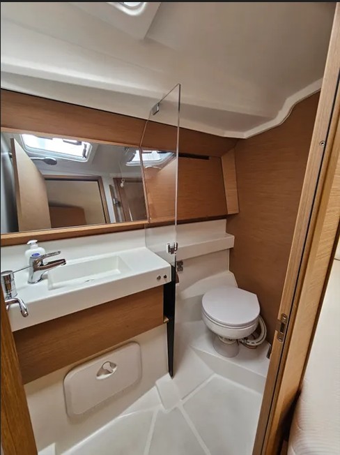 Image of Ohana yacht #12