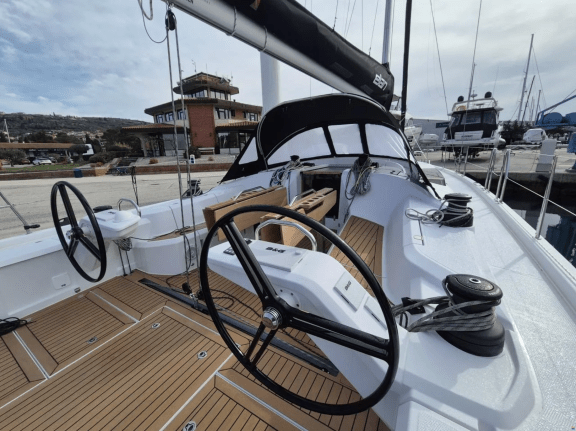 Image of Sailing Grace yacht #3
