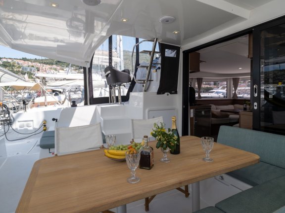 Image of Jutka yacht #13