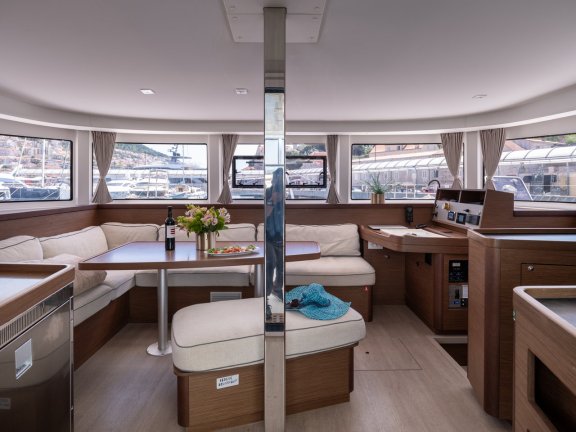 Image of Jutka yacht #18