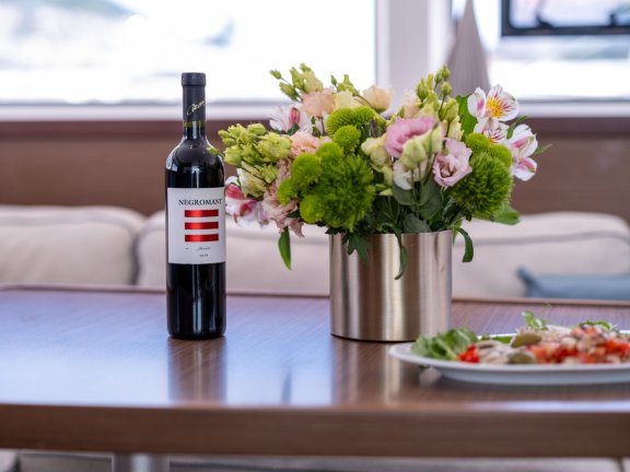 Image of Jutka yacht #33