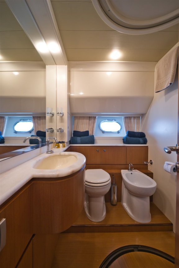 Image of M/Y Dominique yacht #38