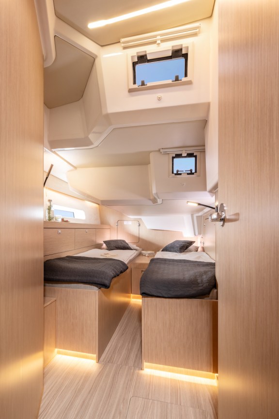 Image of Azzurra yacht #9