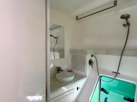 Image of Isle Phantom yacht #30