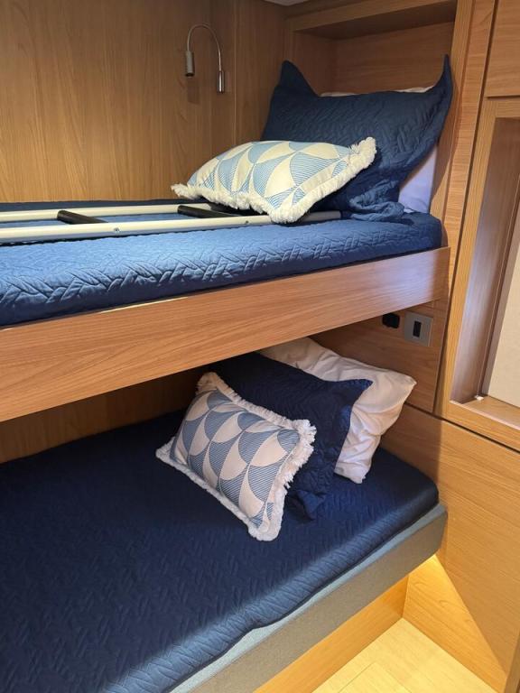 Image of Rosa Regale yacht #8