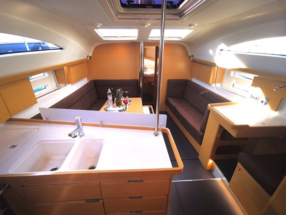 Image of Baby Boo yacht #11