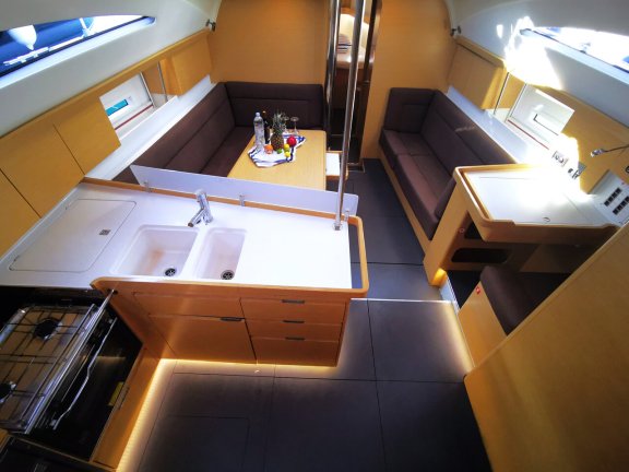 Image of Baby Boo yacht #10