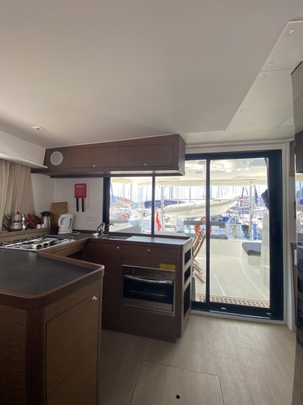 Image of Day Dream yacht #7