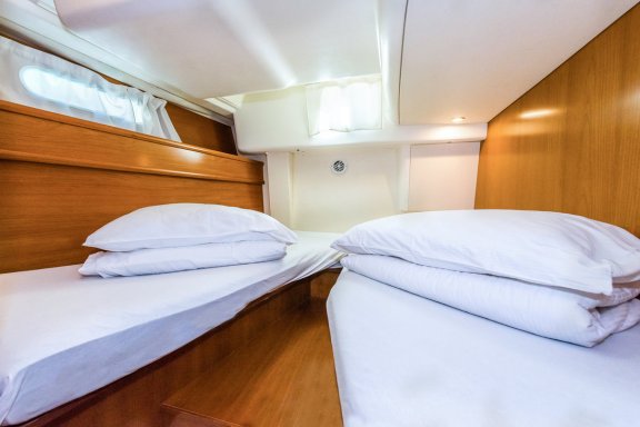 Image of Vika yacht #32