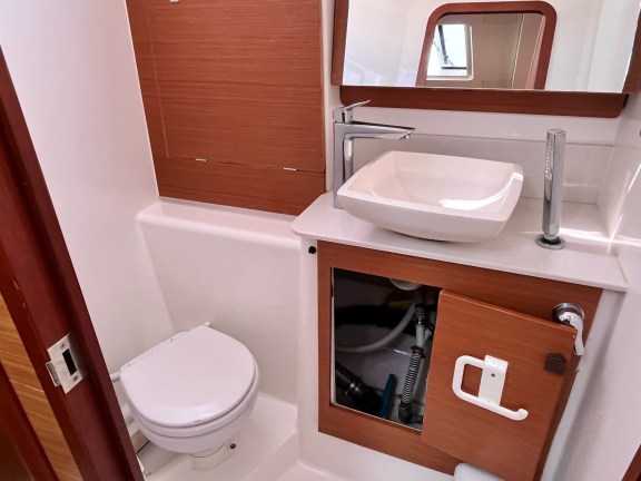 Image of Fish N’Chips yacht #17